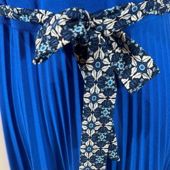 Elizabeth & Nicole royal blue belted pleated skirt flowy midi dress size medium - Picture 3 of 7